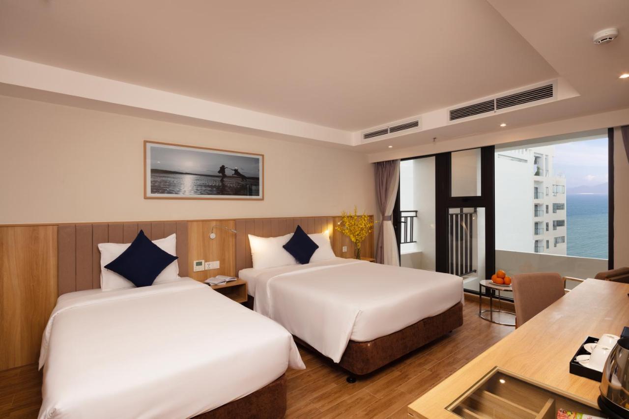 เวนตานา ญาจาง โฮเต็ล Hotel ภายนอก รูปภาพ