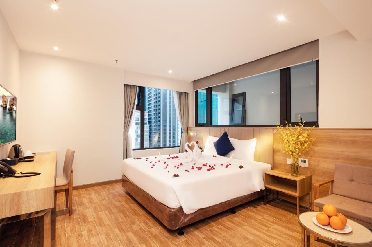 เวนตานา ญาจาง โฮเต็ล Hotel ภายนอก รูปภาพ
